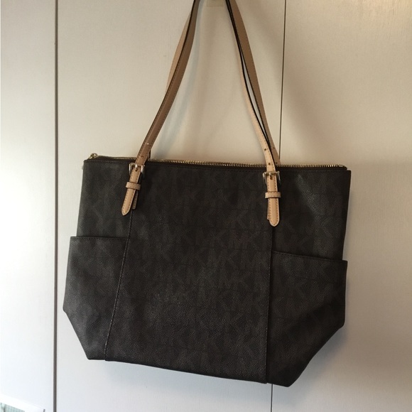 Michael Kors Jet Set East West Top Zip Signature Logo Tote Bag - Picture 2 of 5